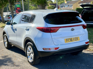 2016 Kia Sportage 1.6 Gdi 1 in White — image 5