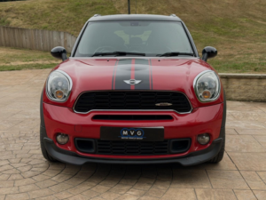 2014 MINI Countryman 1.6 John Cooper Works Countryman in Red — image 2