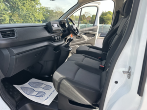 2024 Nissan Primastar 2.0 Dci 30 Acenta in White — image 5