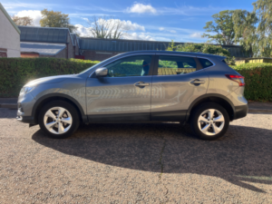 2019 Nissan Qashqai 1.3 Dig-T Acenta Premium SUV 5dr Petrol Dct Auto Euro 6 (s/s) (160 Ps) in Grey — image 4