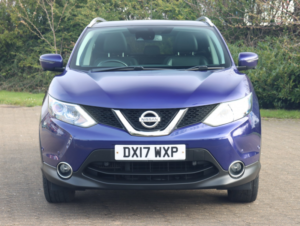 2017 Nissan Qashqai 1.5 Dci Tekna in Blue — image 4