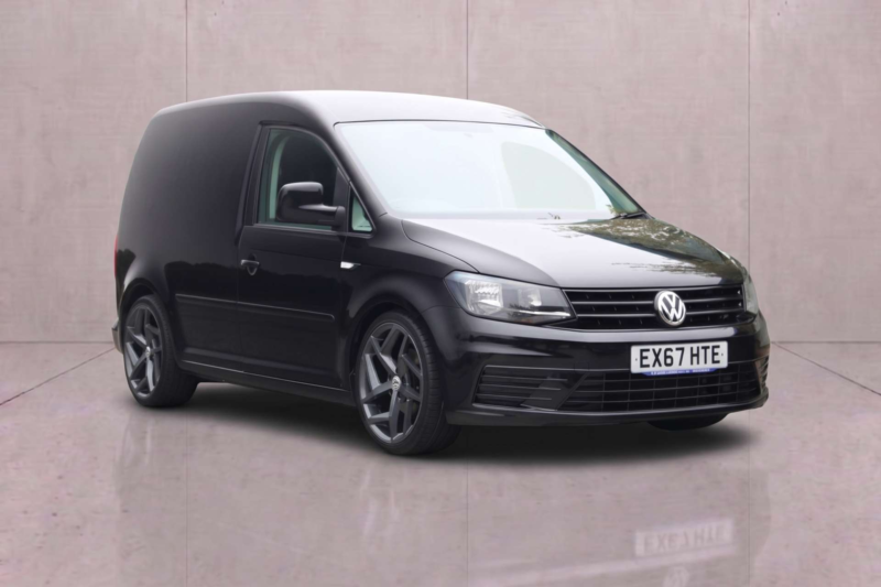 2017 Volkswagen Caddy 2.0 Caddy C20 Vogue Line Tdi in Black — image 1