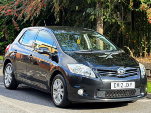 2012 Toyota Auris 1.6 V-Matic Colour Collection Hatchback 5dr Petrol Manual Euro 5 (132 Ps) in Black — image 6