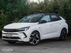 2024 Vauxhall Grandland 1.2 Turbo Ultimate Euro 6 (s/s) 5dr in White — image 3