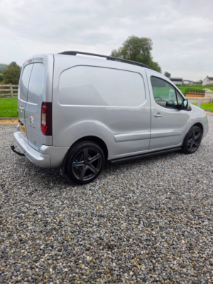 2018 Citroen Berlingo 1.6 Bluehdi 850 Enterprise Panel Van 5dr Diesel Manual L1 (112 G/km, 100 Bhp) in Silver — image 6