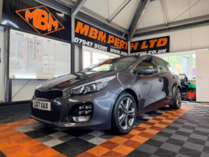 2017 Kia Ceed 1.6 Crdi Gt-Line Sportswagon 5dr Diesel Manual Euro 6 (s/s) (134 Bhp) in Silver — image 3