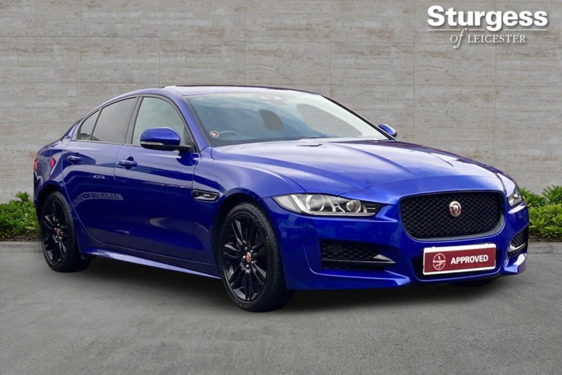 2017 Jaguar Xe 2.0i R-Sport Auto Euro 6 (s/s) 4dr in Blue — image 1