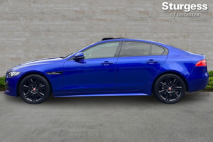 2017 Jaguar Xe 2.0i R-Sport Auto Euro 6 (s/s) 4dr in Blue — image 4