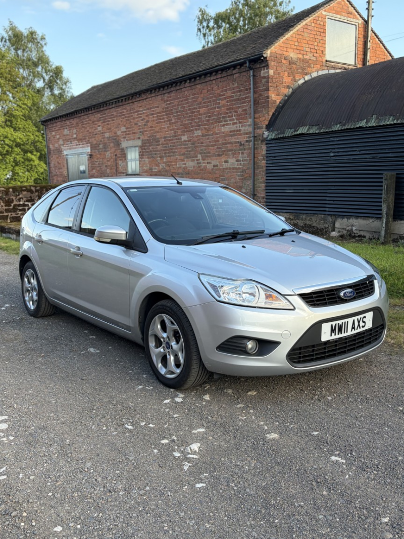 2011 Ford Focus 1.6 Sport in Silver — image 1