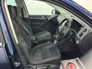 2014 Volkswagen Tiguan 2.0 Tdi 4motion Bluemotion Tech Match in Blue — image 5