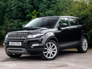 2015 Land Rover Range Rover Evoque 2.2 Sd4 Pure Tech 4WD Euro 5 (s/s) 5dr in Black — image 3