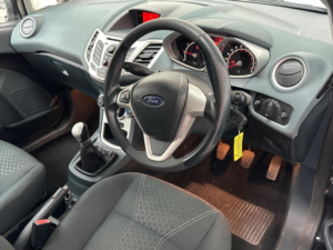 2010 Ford Fiesta 1.25 Zetec 5dr in Black — image 4
