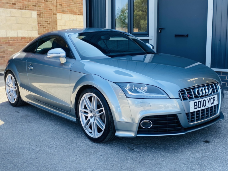 2010 Audi Tts 2.0 Tfsi in Grey — image 1