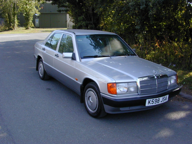 1992 Mercedes-Benz 190 Ref 8708 - Mercedes Benz 190 2.0e Automatic (rhd - Uk Car) in Silver — image 1