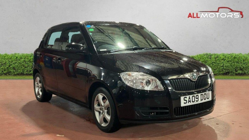 2009 Skoda Fabia 1.4 16v 2 5dr in Black — image 1
