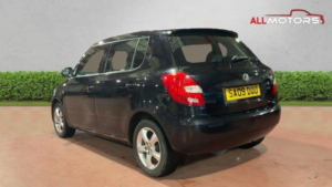 2009 Skoda Fabia 1.4 16v 2 5dr in Black — image 3