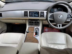 2013 Jaguar Xf 3.0d V6 Premium Luxury Sportbrake Auto Euro 5 (s/s) 5dr in Blue — image 4