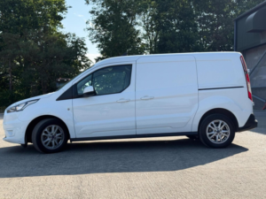 2022 Ford Transit Connect 1.5 250 Ecoblue Limited L2 Euro 6 (s/s) 5dr in White — image 5