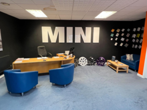2014 MINI Countryman 2.0 Cooper D Auto All4 Euro 5 5dr in White — image 6