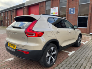 2025 Volvo Xc40 2.0 B3 Mhev Plus Dct Auto Euro 6 (s/s) 5dr in Brown — image 6