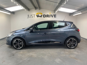 2017 Renault Clio 0.9 Tce Dynamique S Nav Hatchback 5dr Petrol Manual Euro 6 (s/s) (90 Ps) in Grey — image 2