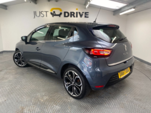 2017 Renault Clio 0.9 Tce Dynamique S Nav Hatchback 5dr Petrol Manual Euro 6 (s/s) (90 Ps) in Grey — image 3