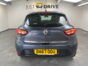 2017 Renault Clio 0.9 Tce Dynamique S Nav Hatchback 5dr Petrol Manual Euro 6 (s/s) (90 Ps) in Grey — image 4