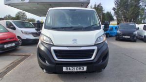 2021 Peugeot Boxer 2.2 Bluehdi 335 Built For Business Tipper Double Cab 4dr Diesel Manual L3 Euro 6 (s/s) (140 Ps) in White — image 2