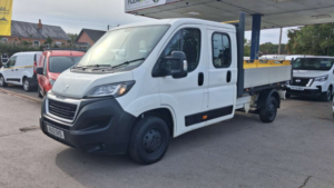2021 Peugeot Boxer 2.2 Bluehdi 335 Built For Business Tipper Double Cab 4dr Diesel Manual L3 Euro 6 (s/s) (140 Ps) in White — image 4