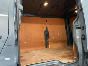 2021 Renault Trafic 2.0 Dci Energy 28 Business+ Panel Van 5dr Diesel Manual Swb Standard Roof Euro 6 (s/s) (120 Ps) in Grey — image 5