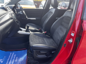2015 Suzuki Vitara 1.6 Sz5 in Red — image 3