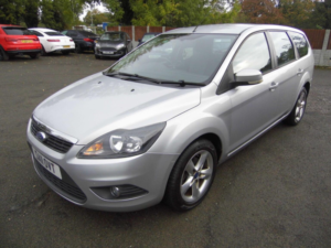 2011 Ford Focus 1.6 Zetec 5dr in Silver — image 3