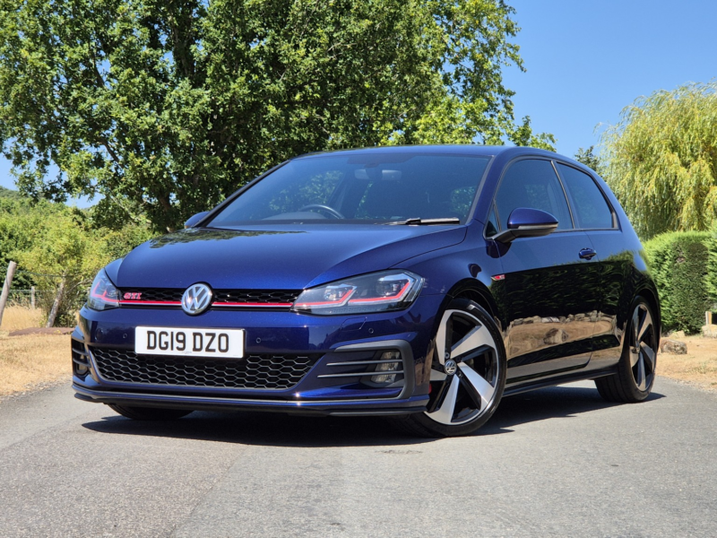 2019 Volkswagen Golf 2.0 Tsi Gti Performance in Blue — image 1