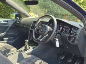 2019 Volkswagen Golf 2.0 Tsi Gti Performance in Blue — image 5