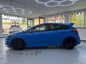 2017 Ford Focus 2.3t Ecoboost Rs AWD Euro 6 (s/s) 5dr in Blue — image 3