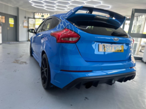 2017 Ford Focus 2.3t Ecoboost Rs AWD Euro 6 (s/s) 5dr in Blue — image 5