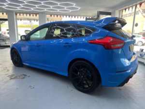 2017 Ford Focus 2.3t Ecoboost Rs AWD Euro 6 (s/s) 5dr in Blue — image 6