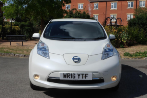 2016 Nissan Leaf 30kwh Tekna Auto 5dr in White — image 2