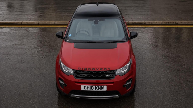 2018 Land Rover Discovery Sport 2.0 Si4 Hse Auto 4WD Euro 6 (s/s) 5dr in Red — image 1
