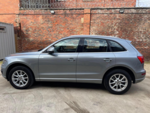 2011 Audi Q5 2.0 Tdi Se S Tronic Quattro Euro 5 5dr in Grey — image 6