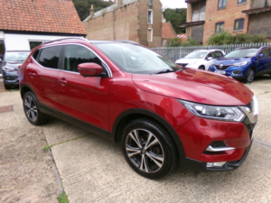 2018 Nissan Qashqai 1.2 Dig-T N-Connecta in Red — image 2