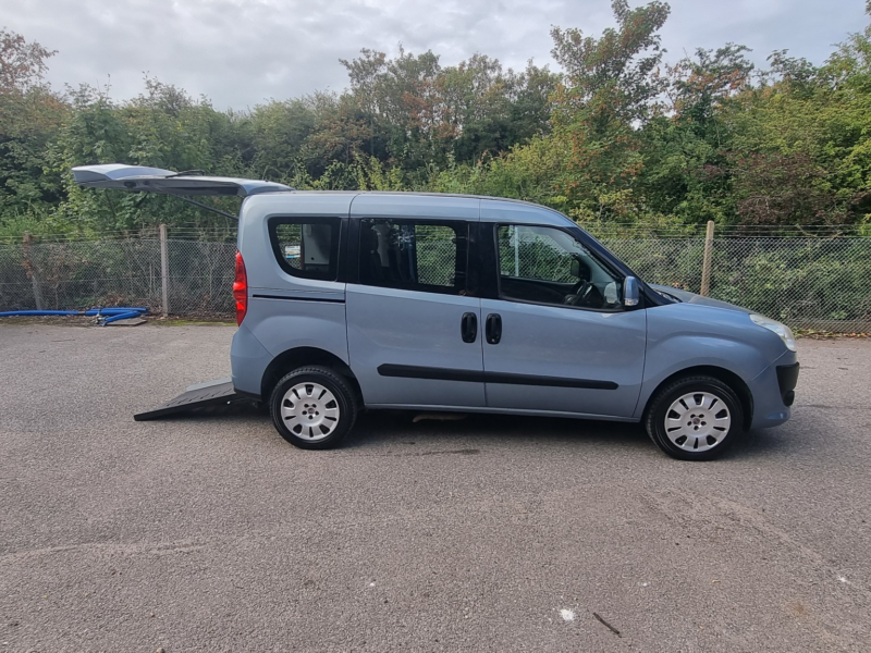 2012 Fiat Doblo 1.4 Doblo Mylife 1.4 16v 95hp in Blue — image 1