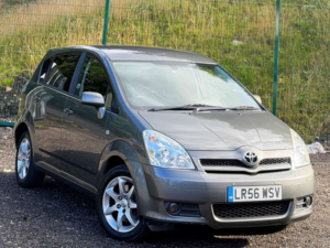 2006 Toyota Corolla Verso 1.8 Vvt-I Tr MPV 5dr Petrol Manual (184 G/km, 127 Bhp) in Grey — image 2