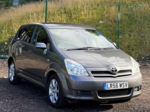 2006 Toyota Corolla Verso 1.8 Vvt-I Tr MPV 5dr Petrol Manual (184 G/km, 127 Bhp) in Grey — image 5