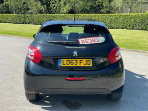 2014 Peugeot 208 1.4 E-Hdi Active Egc Euro 5 (s/s) 3dr in Black — image 6