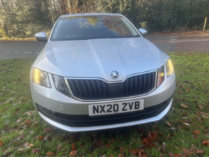 2020 Skoda Octavia 1.6 Tdi Scr Se Technology in Silver — image 3
