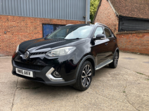 2016 MG Gs 1.5 Tgi Exclusive in Black — image 2