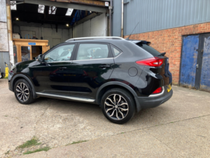 2016 MG Gs 1.5 Tgi Exclusive in Black — image 6