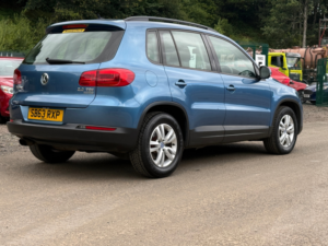 2013 Volkswagen Tiguan 2.0 Tdi Bluemotion Tech S SUV 5dr Diesel Manual 2WD Euro 5 (s/s) (140 Ps) in Blue — image 5
