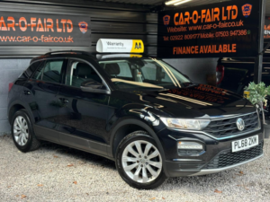 2019 Volkswagen T-Roc 1.0 Tsi Se in Black — image 2